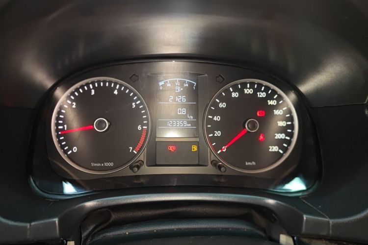 大众 朗逸 2013款 经典 1.6L 手动风尚版局部细节14