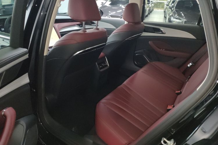 红旗H5 2025款 1.5T DCT旗韵版中控内饰7004