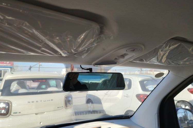 奔腾小马 2026款 222km 萌趣马 Plus中控内饰22