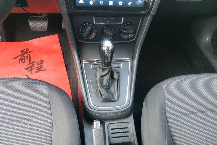 大众 宝来 2018款 1.5L 自动时尚型中控内饰18