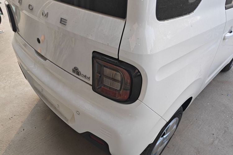 吉利银河 2024款 熊猫mini 200km 耐力熊车身外观6006