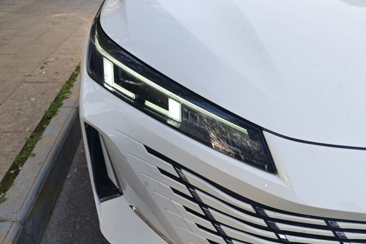 长安 逸动 2024款 1.5T GDI自动 尊贵型车身外观6001