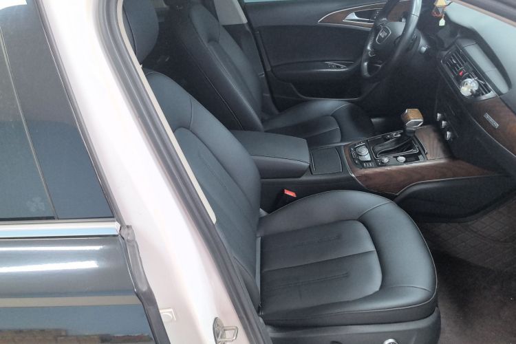 奥迪A6L 2015款 TFSI 百万纪念智领型局部细节41