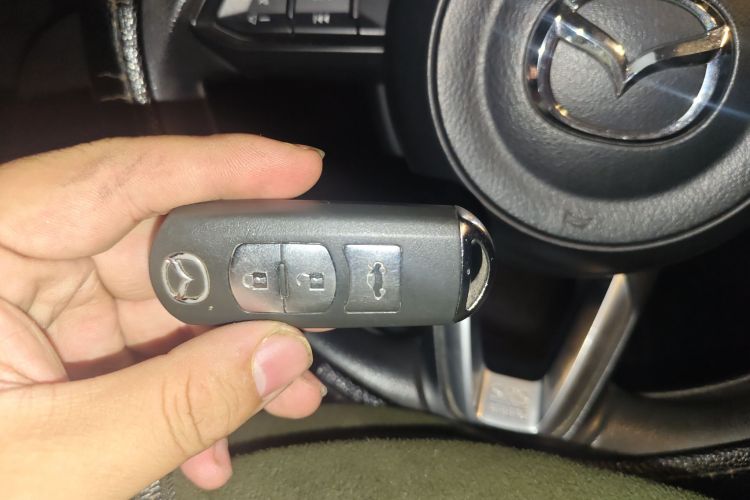 马自达3 昂克赛拉 2017款 三厢 1.5L 自动舒适型 国V中控内饰11