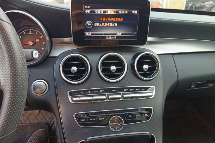 奔驰C级 2017款 C 200 L 运动版中控内饰16
