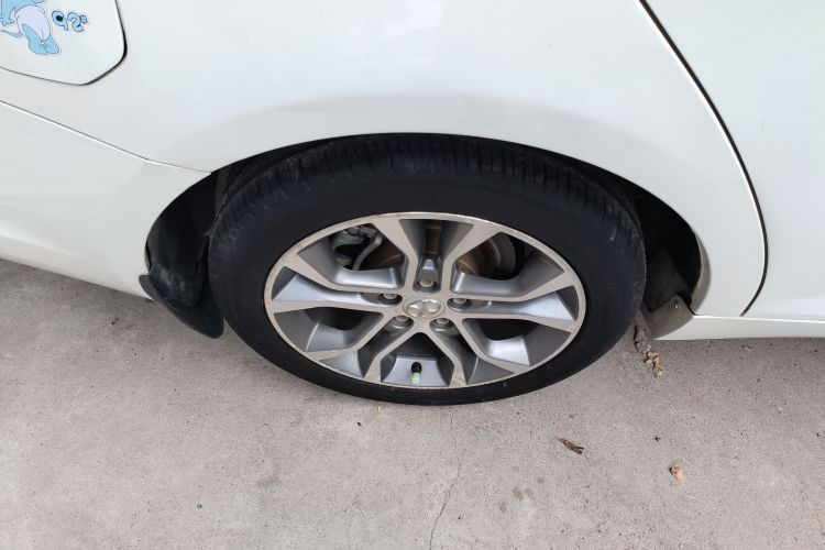 北京汽车 绅宝D70 2018款 性能版 1.8T 舒适版车身外观6008