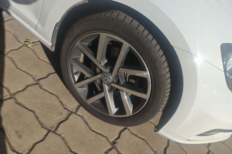 大众 高尔夫 2019款 280TSI DSG豪华型 国VI车身外观10