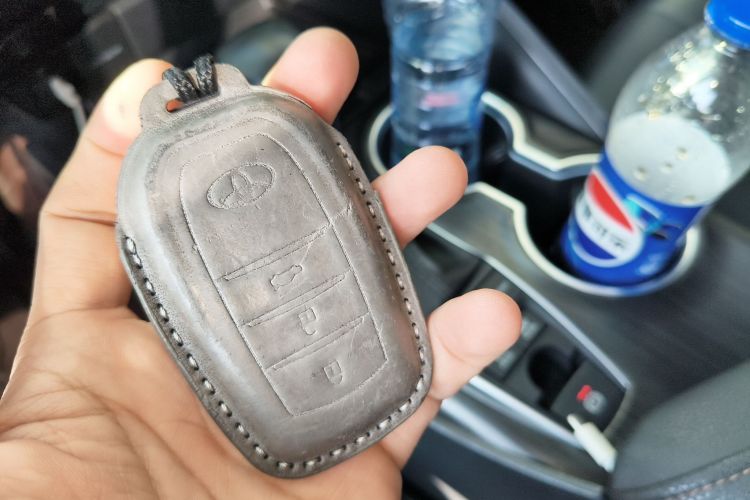 丰田 凯美瑞 2021款 双擎 2.5HG 豪华版中控内饰11