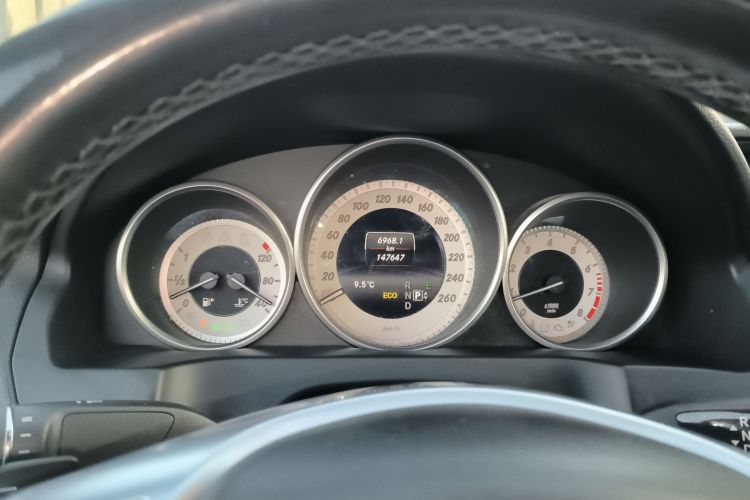 奔驰E级(进口) 2016款 E 200 轿跑车 灵动版中控内饰14