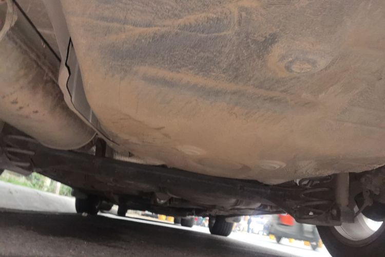 大众 朗逸 2011款 1.6L 自动品雅版局部细节9009