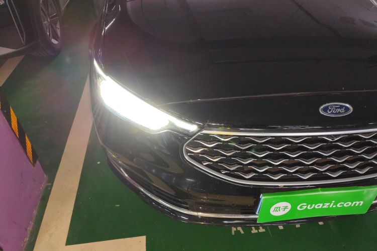 福特 金牛座 2019款 EcoBoost 245 尊享版车身外观8