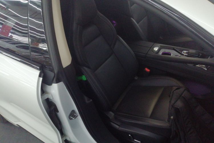 极氪001 2022款 超长续航单电机 WE版局部细节41