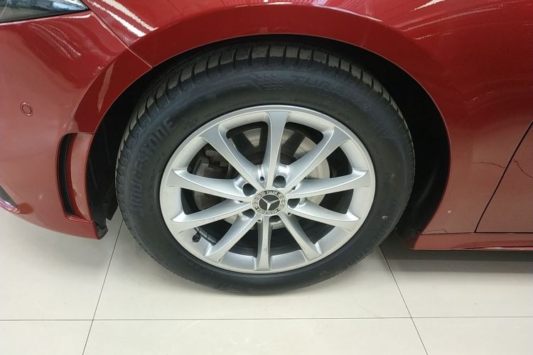 奔驰A级 2020款 改款 A 200 L 运动轿车动感型车身外观6001