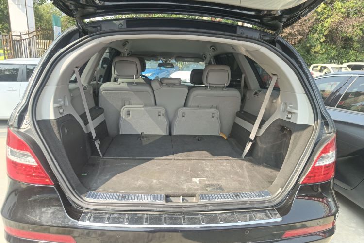 奔驰R级 2011款 R 300 L 商务型局部细节23