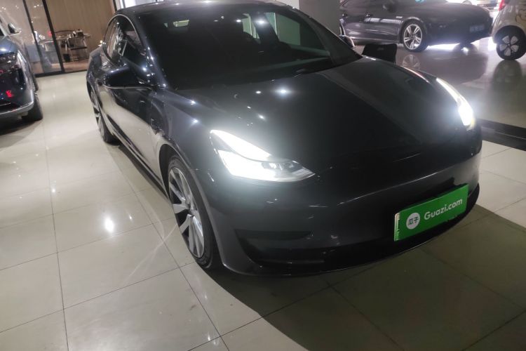 特斯拉 Model 3 2020款 标准续航后驱升级版车身外观3