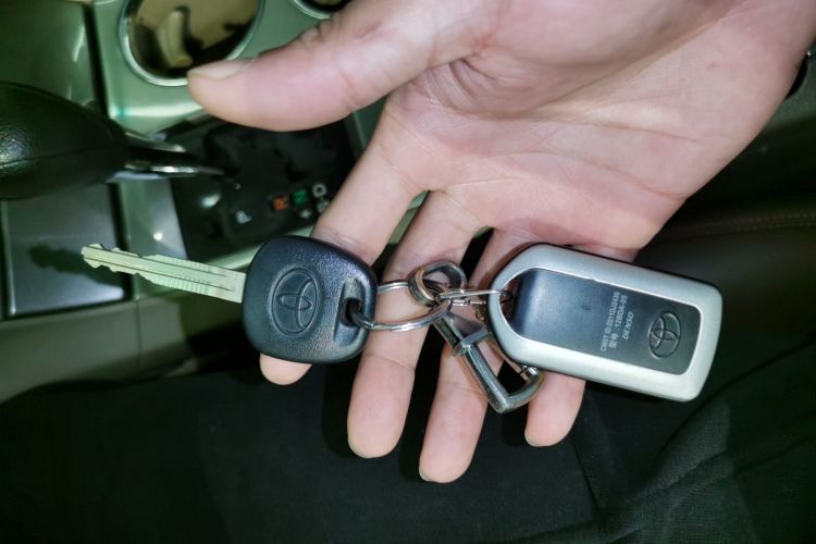 丰田 汉兰达 2012款 2.7L 两驱7座精英版中控内饰11