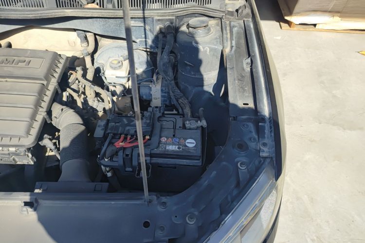 大众 朗逸 2013款 1.6L 自动舒适版局部细节9007