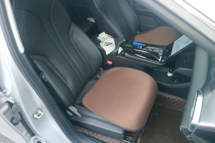 东风风神 皓瀚 2023款 DH-i 1.5T 豪华版局部细节41