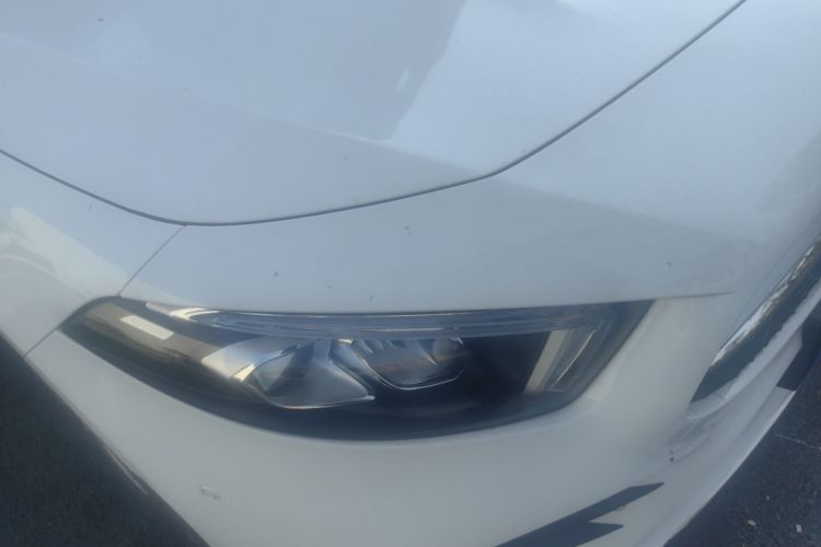 奔驰A级 2022款 改款 A 200 L 运动轿车时尚型车身外观6006