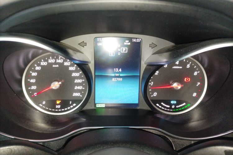 奔驰C级 2019款 C 260 L 运动版局部细节14