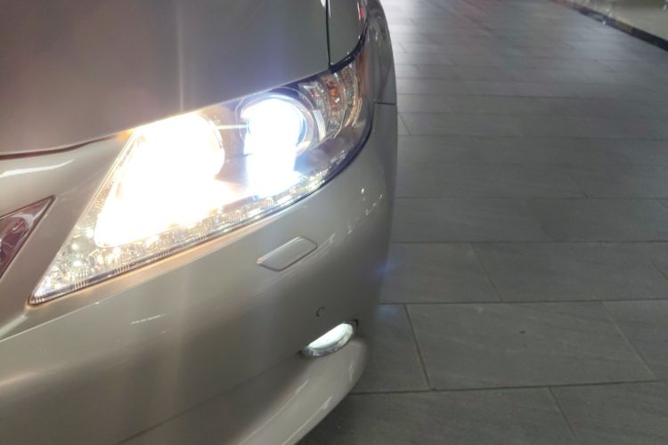 雷克萨斯ES 2013款 300h 精英版局部细节36