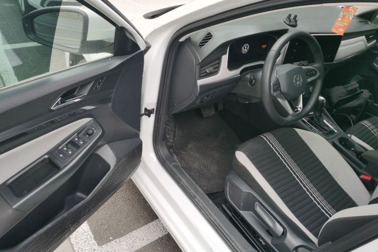 大众 宝来 2024款 200TSI DSG畅行版中控内饰7003
