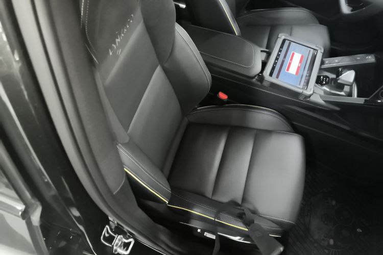 领克06 2023款 Remix 1.5T Hero局部细节41