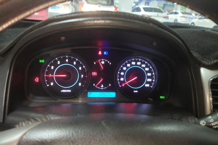 雪佛兰 科帕奇 2014款 2.4L 两驱城市版 7座局部细节14