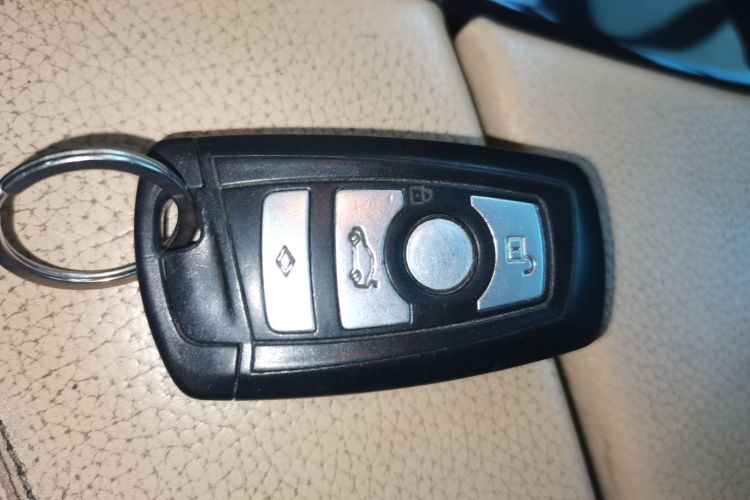 宝马5系 2013款 525Li 豪华型中控内饰7001