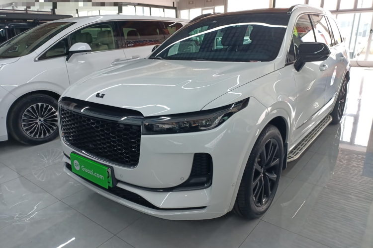 理想汽车 理想ONE 2021款 增程6座版车身外观1