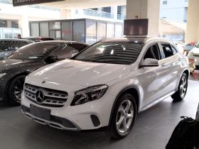 奔驰GLA 2018款 GLA 200 动感型