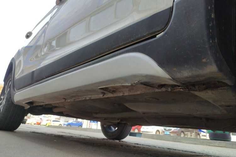 吉利汽车 远景X3 2017款 1.5L 自动尊贵型机舱底盘29