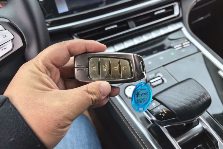 长安CS85 COUPE 2019款 2.0T 自动智版 国VI中控内饰11