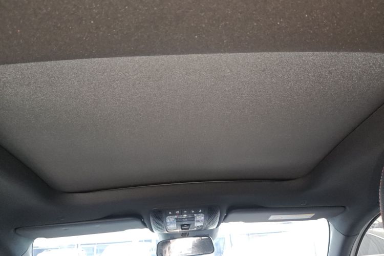 奔驰A级 2024款 改款 A 200 L 时尚型中控内饰22