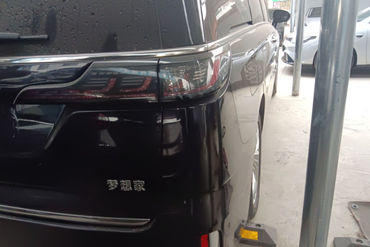 岚图汽车 岚图梦想家 2022款 低碳版 想+智驾包车身外观6002