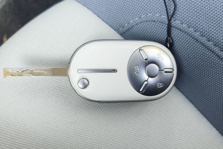 奔腾小马 2025款 222km 灵动马中控内饰11