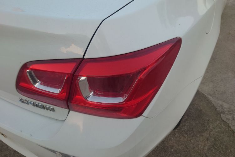 雪佛兰 科鲁兹 2015款 1.5L 经典 SE MT车身外观6006