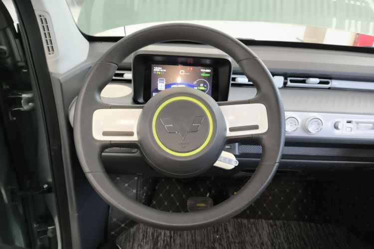 五菱汽车 宏光MINIEV 2022款 GAMEBOY 300km 玩咖款 磷酸铁锂中控内饰13