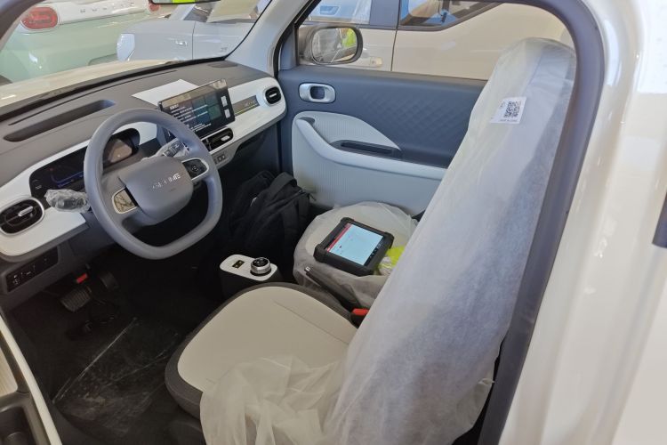 吉利银河 熊猫 2025款 210km 元气熊中控内饰20