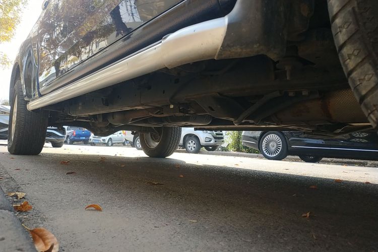 五十铃 铃拓 2020款 2.5T两驱手动领航版 国VI 加长版JE4D25Q6A局部细节9001