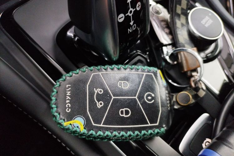 领克03 2022款 2.0TD DCT劲Pro中控内饰11