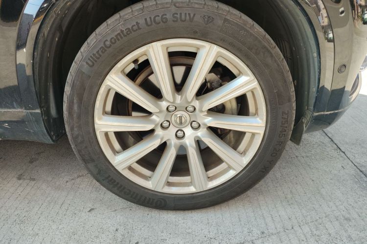 沃尔沃XC90 2018款 T6 智尊版 7座车身外观6007