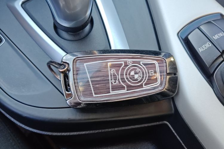 宝马1系(进口) 2016款 118i 领先型中控内饰7001