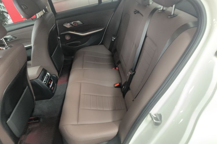 宝马3系 2021款 改款二 320i 运动套装中控内饰7004