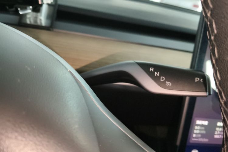 特斯拉 Model 3 2022款 Performance高性能全轮驱动版局部细节18