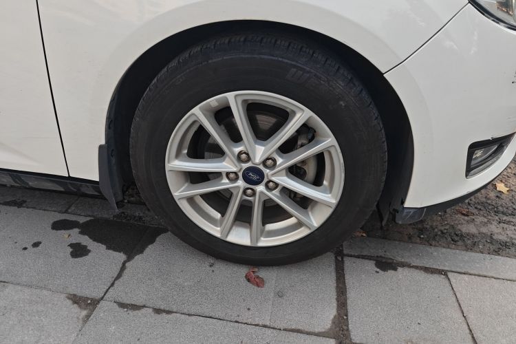 福特 福克斯 2015款 两厢 EcoBoost 125 手动超能风尚型车身外观6007