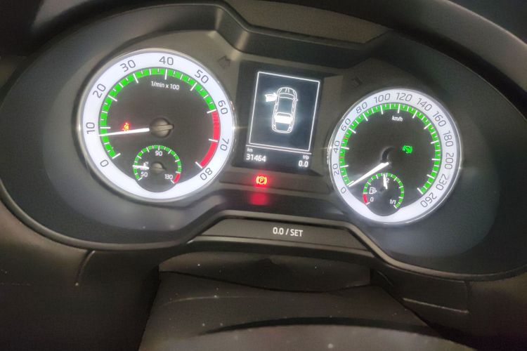 斯柯达 明锐 2019款 1.5L 自动智行豪华版 国V中控内饰15