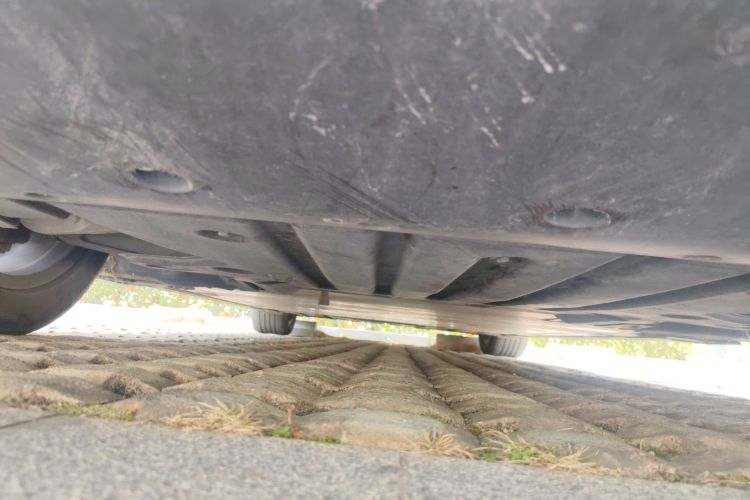 蔚来ET7 2022款 75kWh局部细节9008