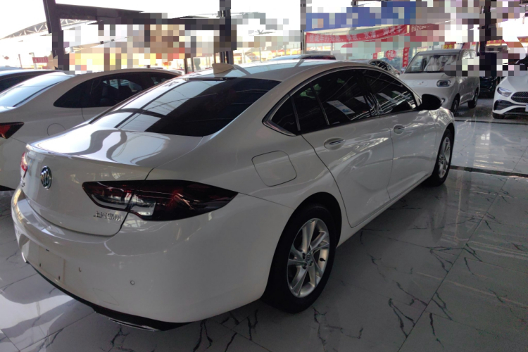 别克 君威 2022款 552T 智享型车身外观7