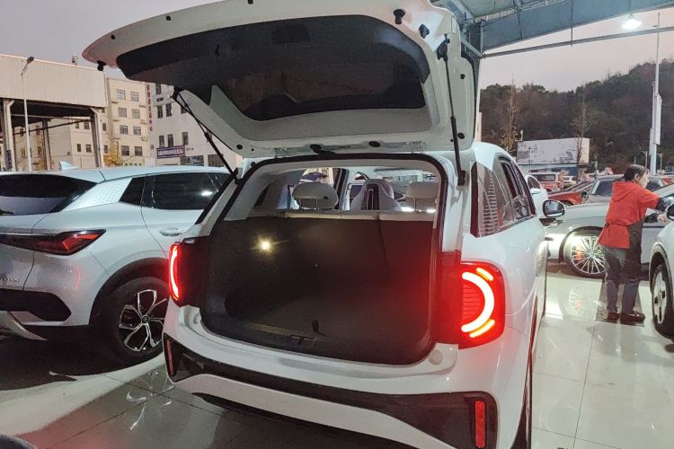 ARCFOX极狐 极狐考拉S 2024款 AIR机舱底盘23